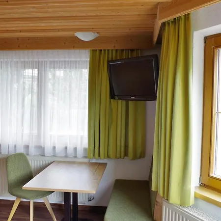 Edi Hotel