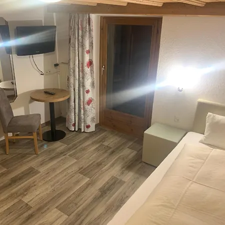 Hotel Edi