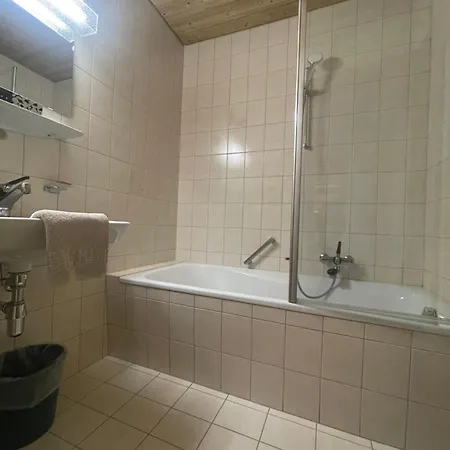 Hotel Edi 3*
