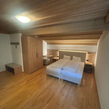 Edi Hotel